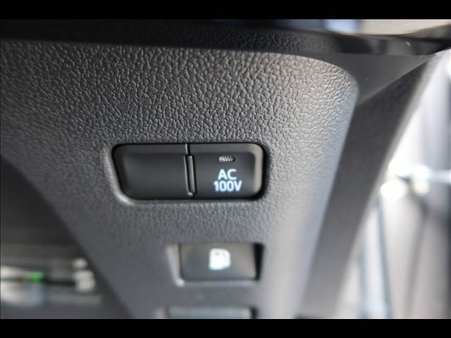 PRIUS 4WD