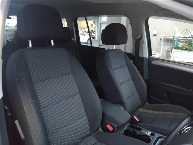 VOLKSWAGEN GOLF TOURAN