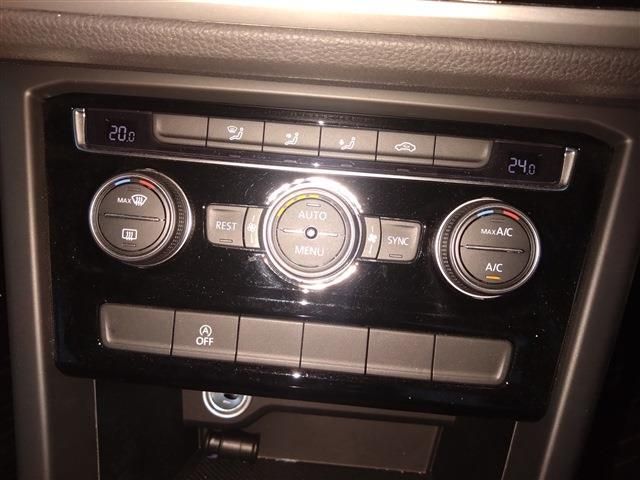VOLKSWAGEN GOLF TOURAN