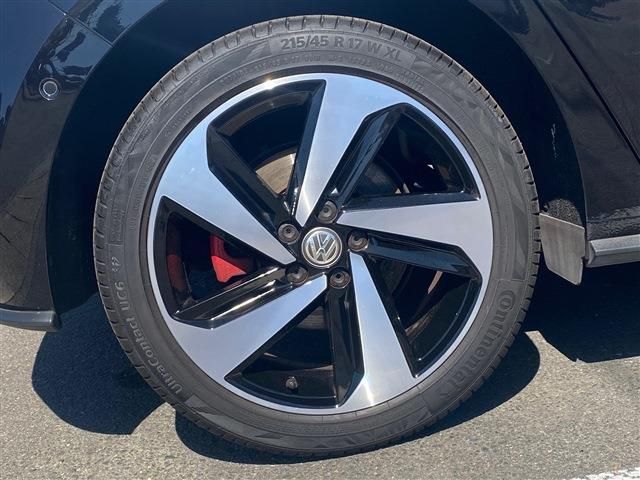 VOLKSWAGEN POLO GTI