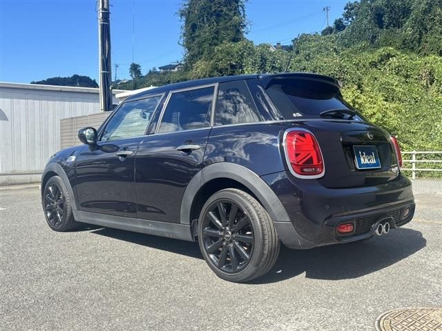 MINI COOPER SD 5DOOR