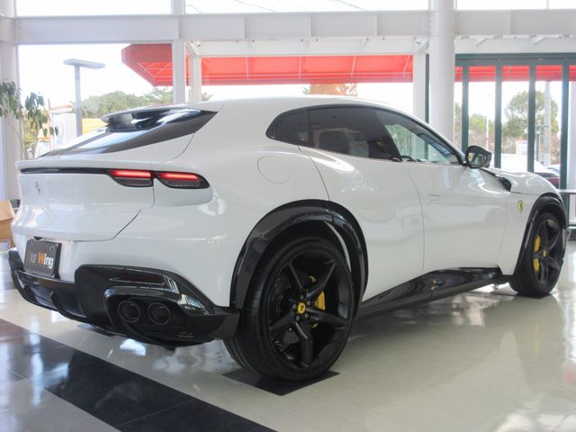 FERRARI Purosangue