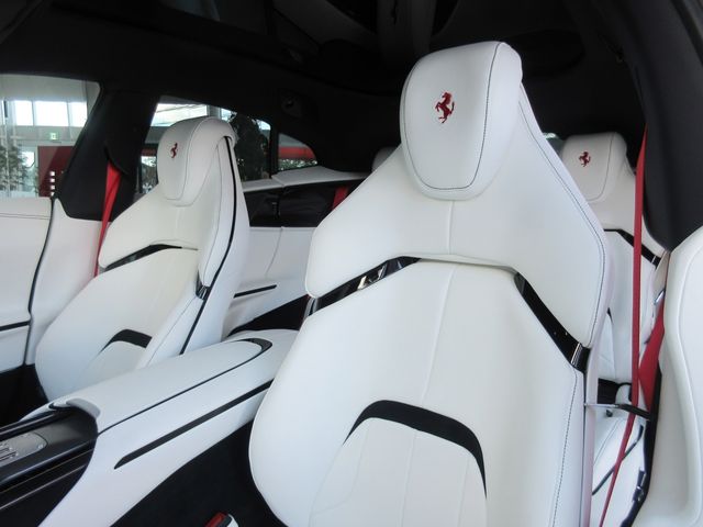FERRARI Purosangue
