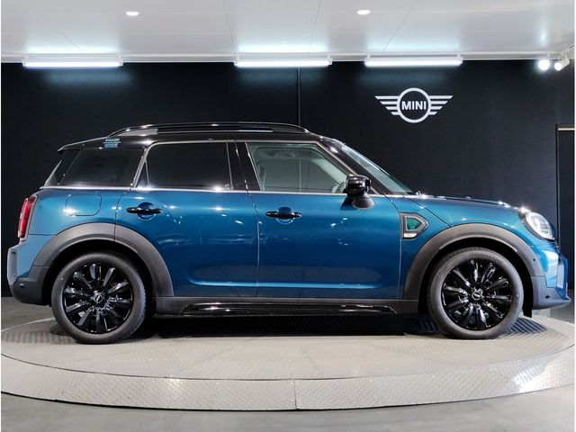 MINI COOPER D CROSSOVER