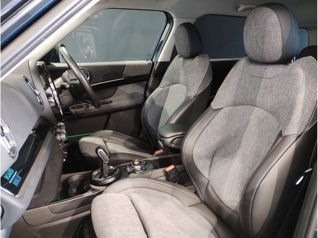MINI COOPER D CROSSOVER