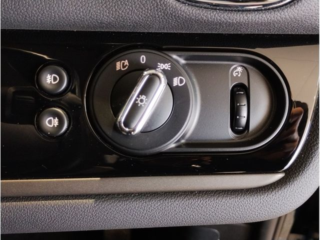 MINI COOPER D CROSSOVER