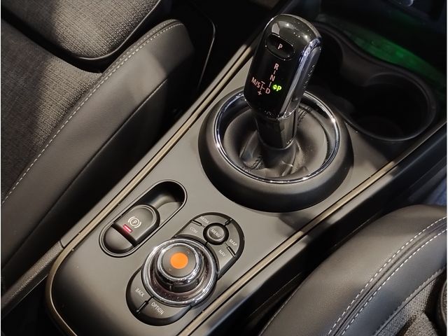 MINI COOPER D CROSSOVER