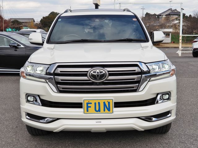 LANDCRUISER wagon