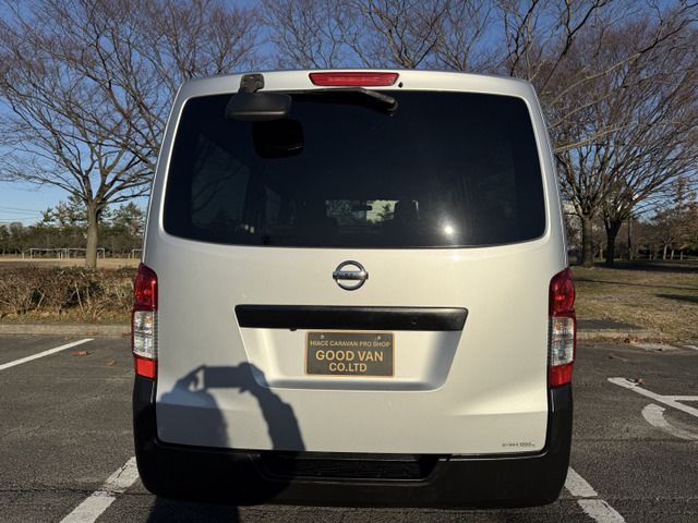 NV350 CARAVAN 4WD