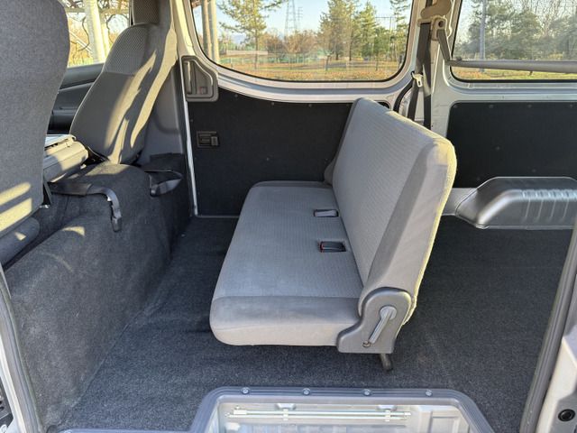 NV350 CARAVAN 4WD