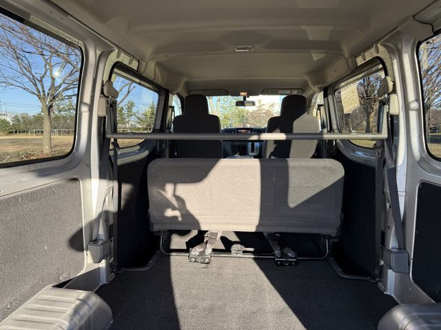 NV350 CARAVAN 4WD