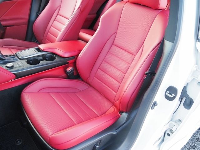 LEXUS IS300h