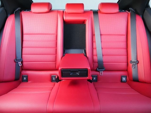 LEXUS IS300h