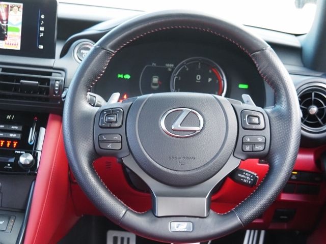 LEXUS IS300h