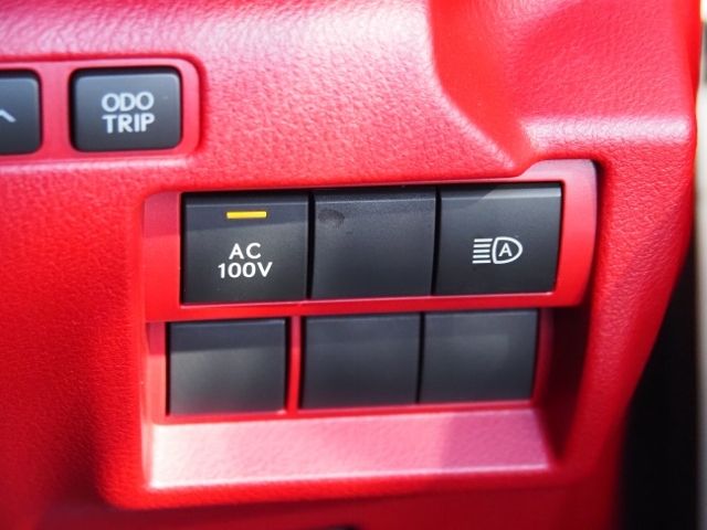 LEXUS IS300h