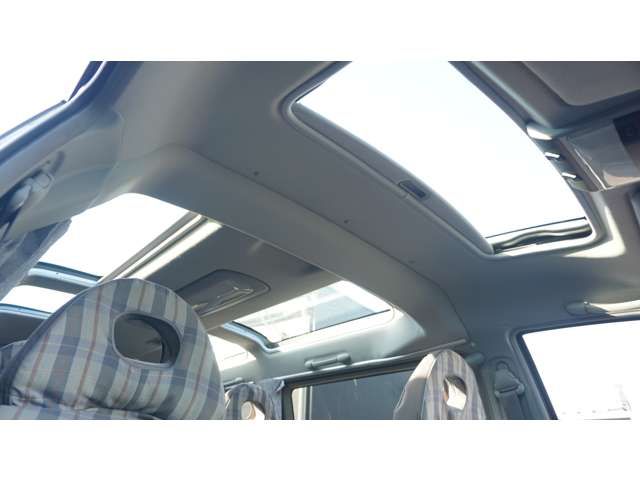 DELICA SPACE GEAR 4WD