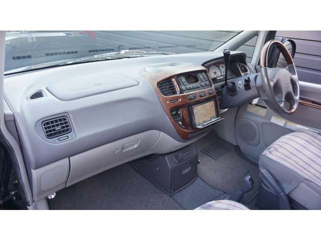 DELICA SPACE GEAR 4WD