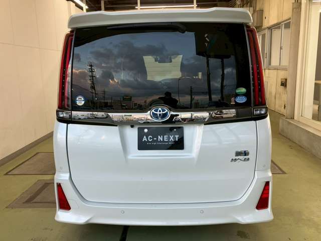 NOAH HYBRID