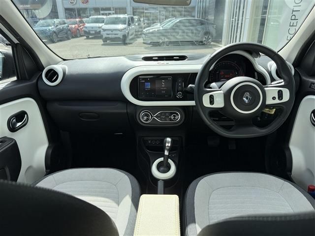 RENAULT TWINGO