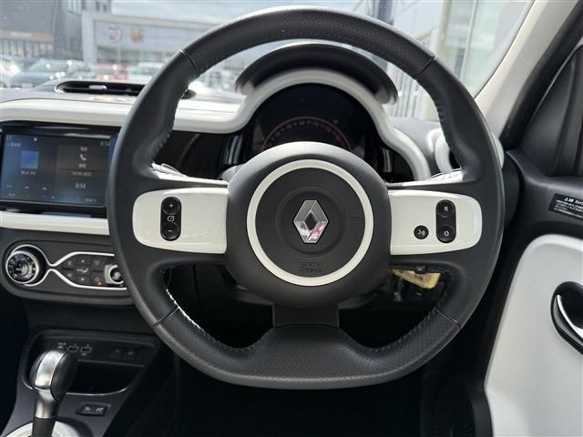 RENAULT TWINGO