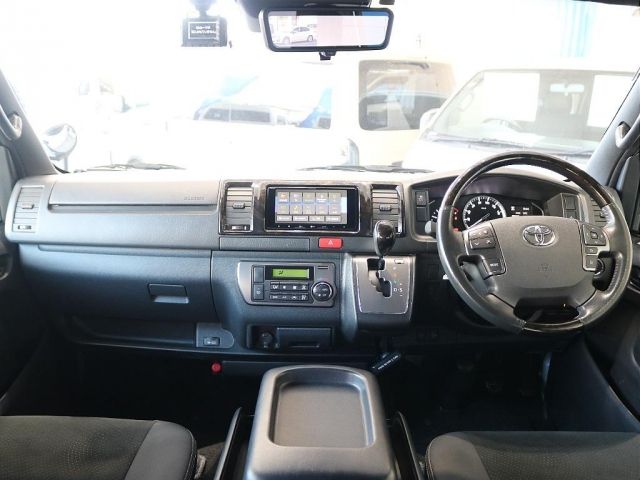 HIACE van 4WD