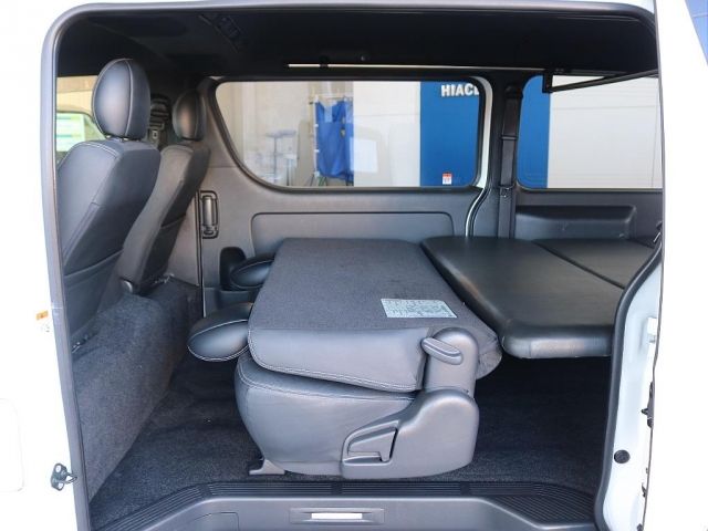 HIACE van 4WD