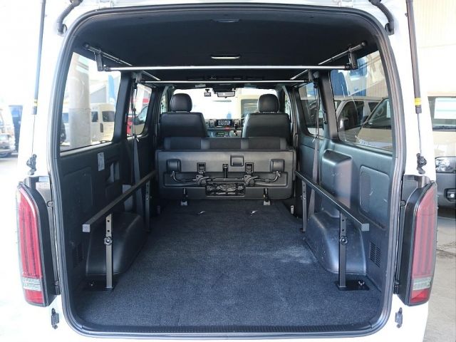 HIACE van 4WD