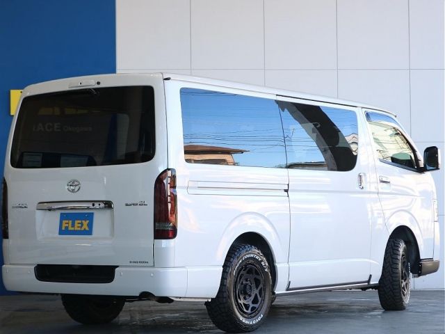 HIACE van 4WD