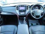 CROWN sedan hybrid