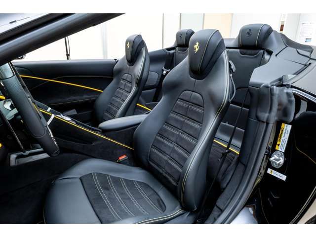 FERRARI Roma Spider