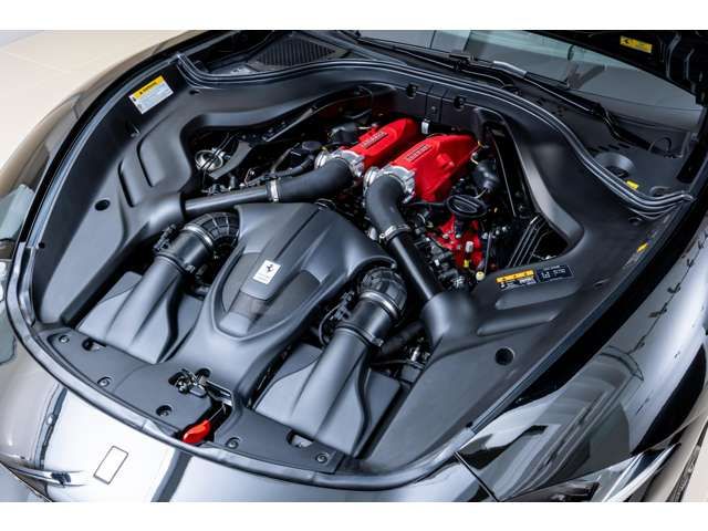 FERRARI Roma Spider