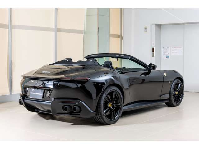 FERRARI Roma Spider