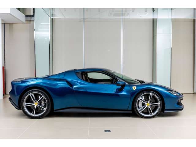 FERRARI 296 GTB