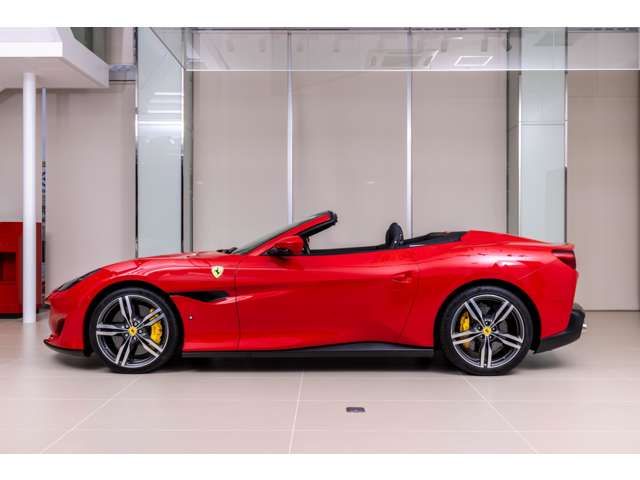 FERRARI Portofino M