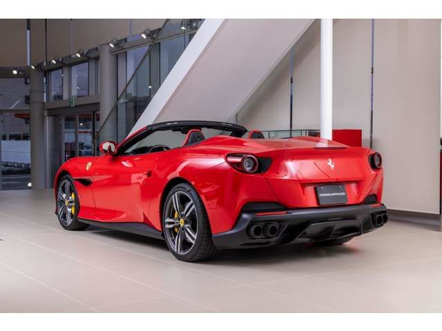 FERRARI Portofino