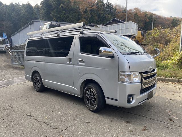 HIACE van 4WD
