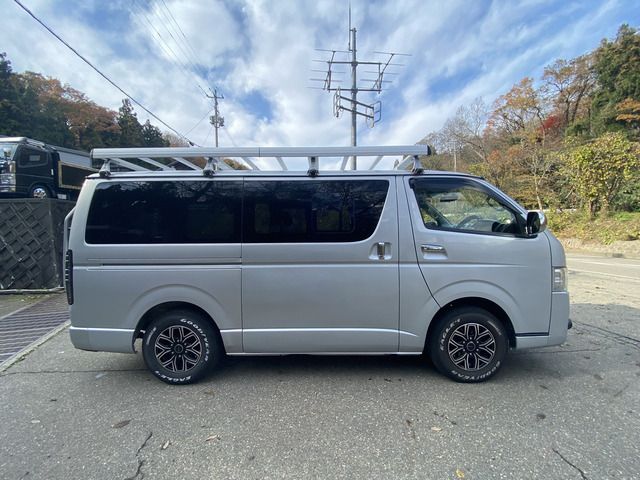 HIACE van 4WD