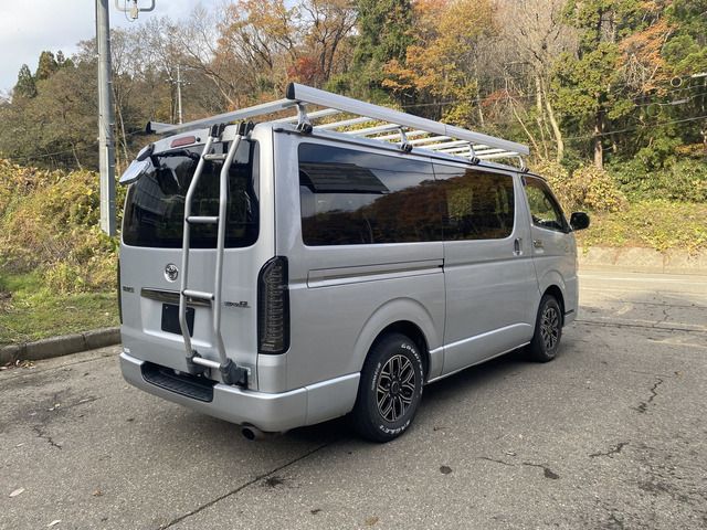HIACE van 4WD