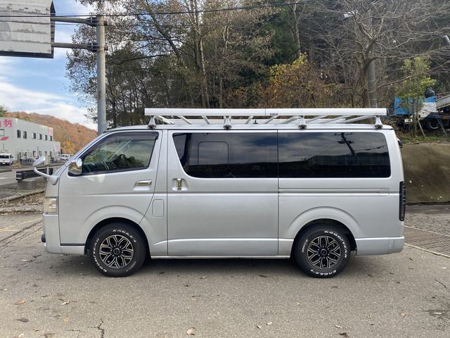 HIACE van 4WD