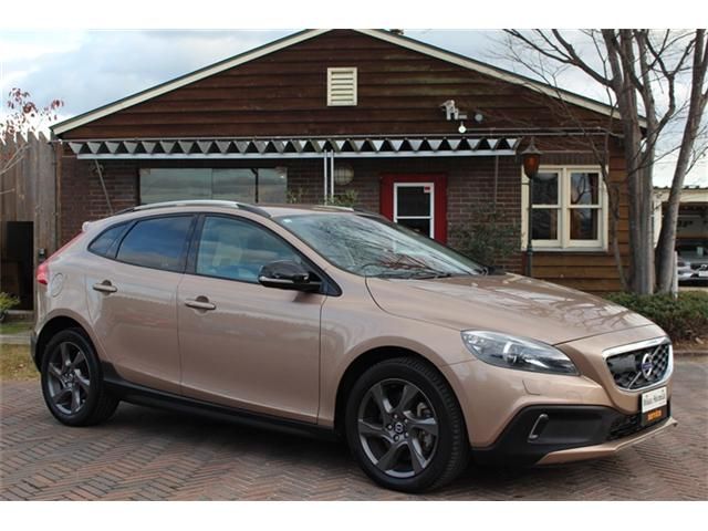 VOLVO V40 CROSS COUNTRY