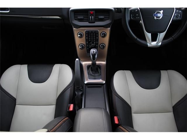 VOLVO V40 CROSS COUNTRY