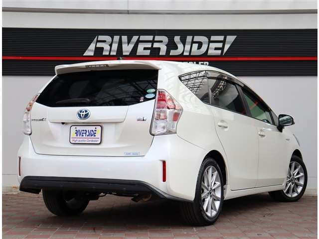 PRIUS Alpha