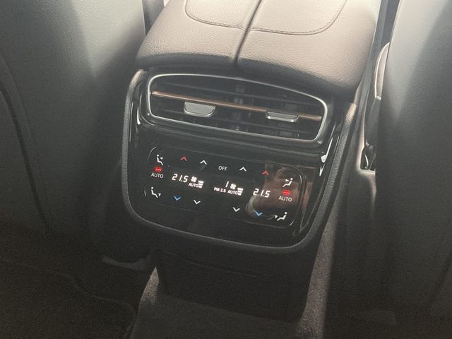 MERCEDES BENZ EQE SUV