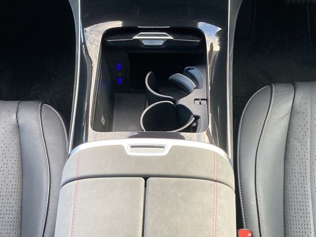 MERCEDES BENZ EQS