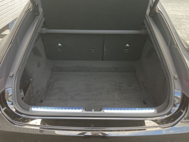 MERCEDES BENZ EQS