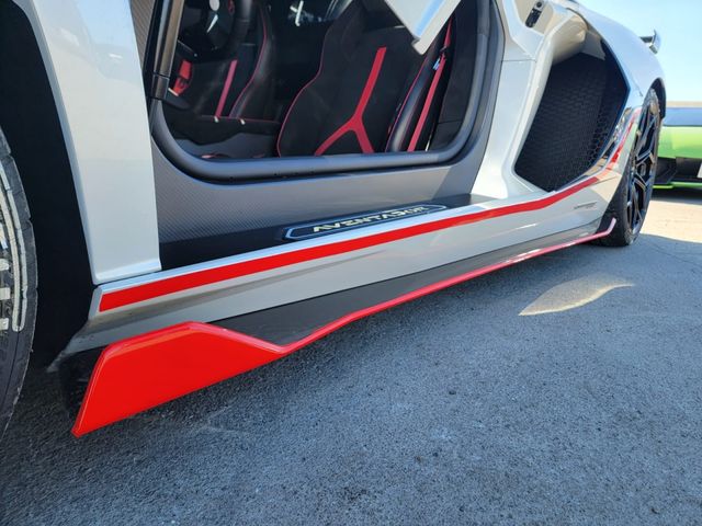 LAMBORGHINI Aventador