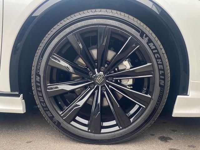 CROWN SPORT