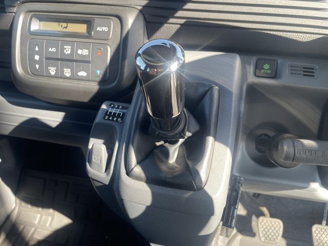 N-VAN 4WD