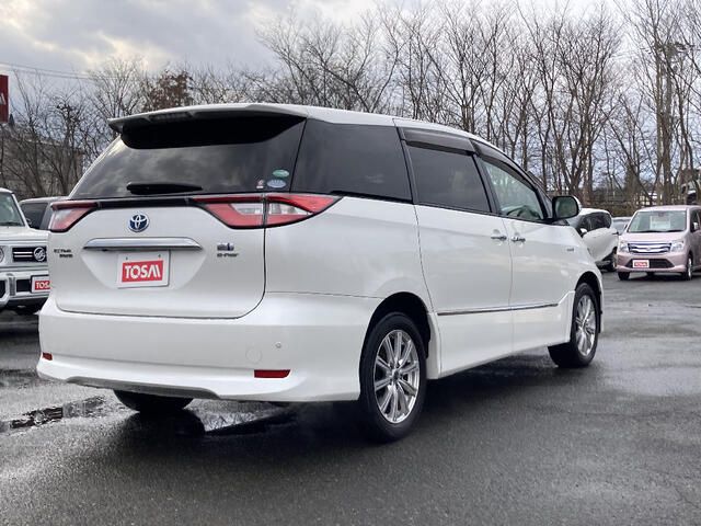 ESTIMA HYBRID 4WD