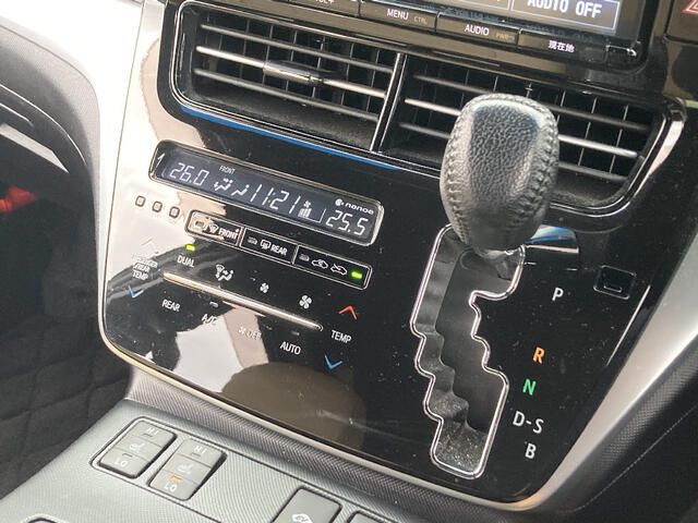 ESTIMA HYBRID 4WD